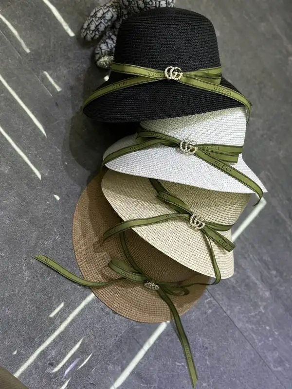 Gucci top hat dx25